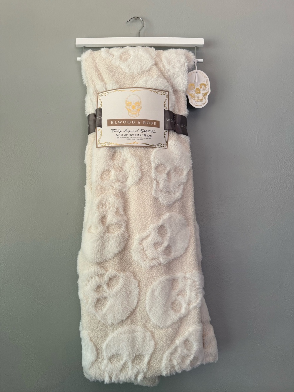Cream Plush Skull Throw Blanket